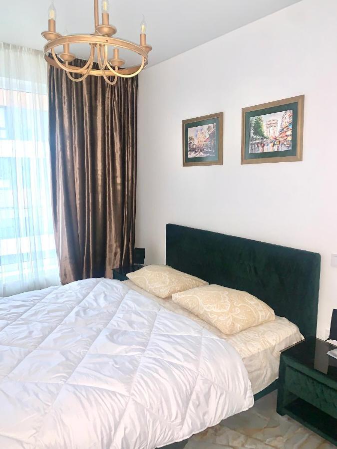 4-Room Jacuzzi Apartment Lviv Exterior foto
